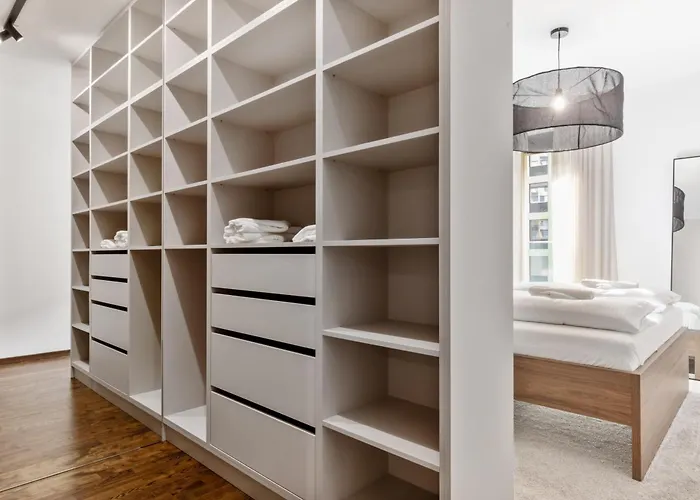 Apartmán Lam Metropolis - Free Parking - Balcony